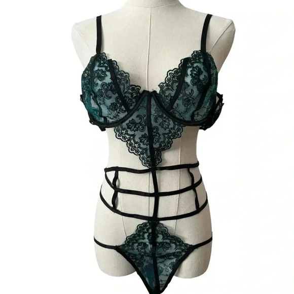 NWOT HAUTY Strappy Embroidered Mesh Thong Teddy in Nightshade  S - Picture 2 of 6